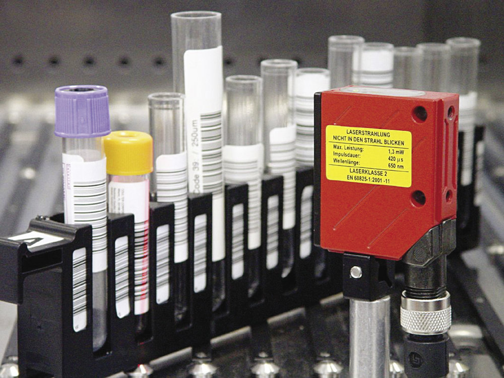 Leuze electronic participe à l’automatisation efficace de laboratoires de biologie